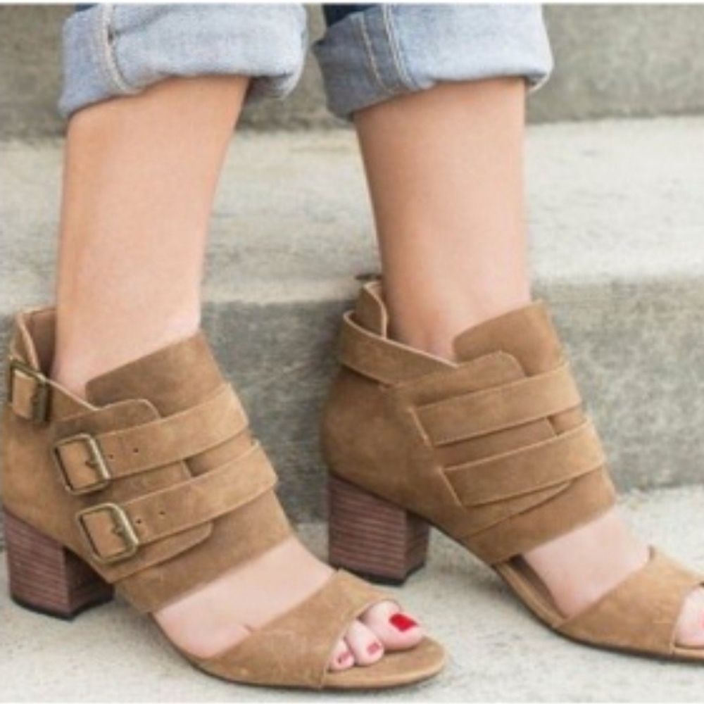 Joyfolie leather strappy heels